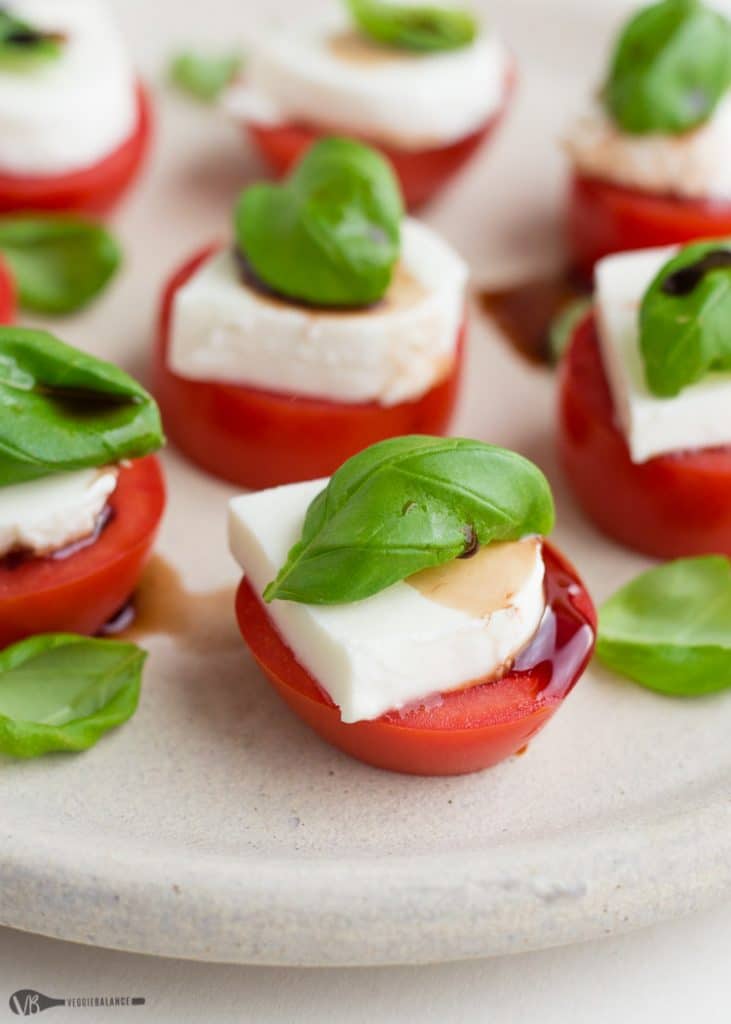 Healthy & Delicious Easy Caprese Salad Recipe